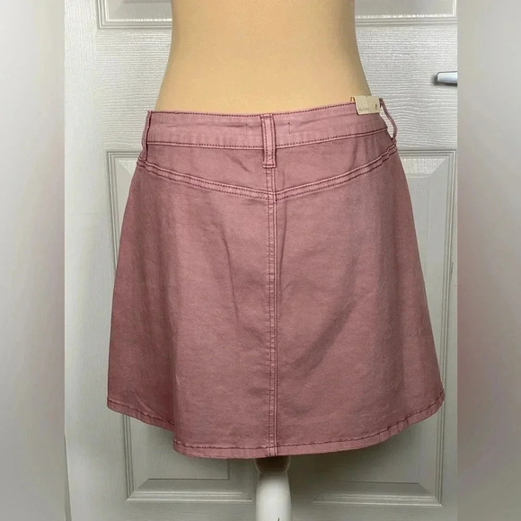 Millennial Rose Mauve Altar’d State Mini Skirt - Picture 5 of 8